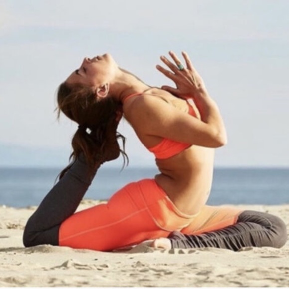 Brand-new with tag ALO YOGA goddess leggings starburst stormy heather - Picture 4 of 4